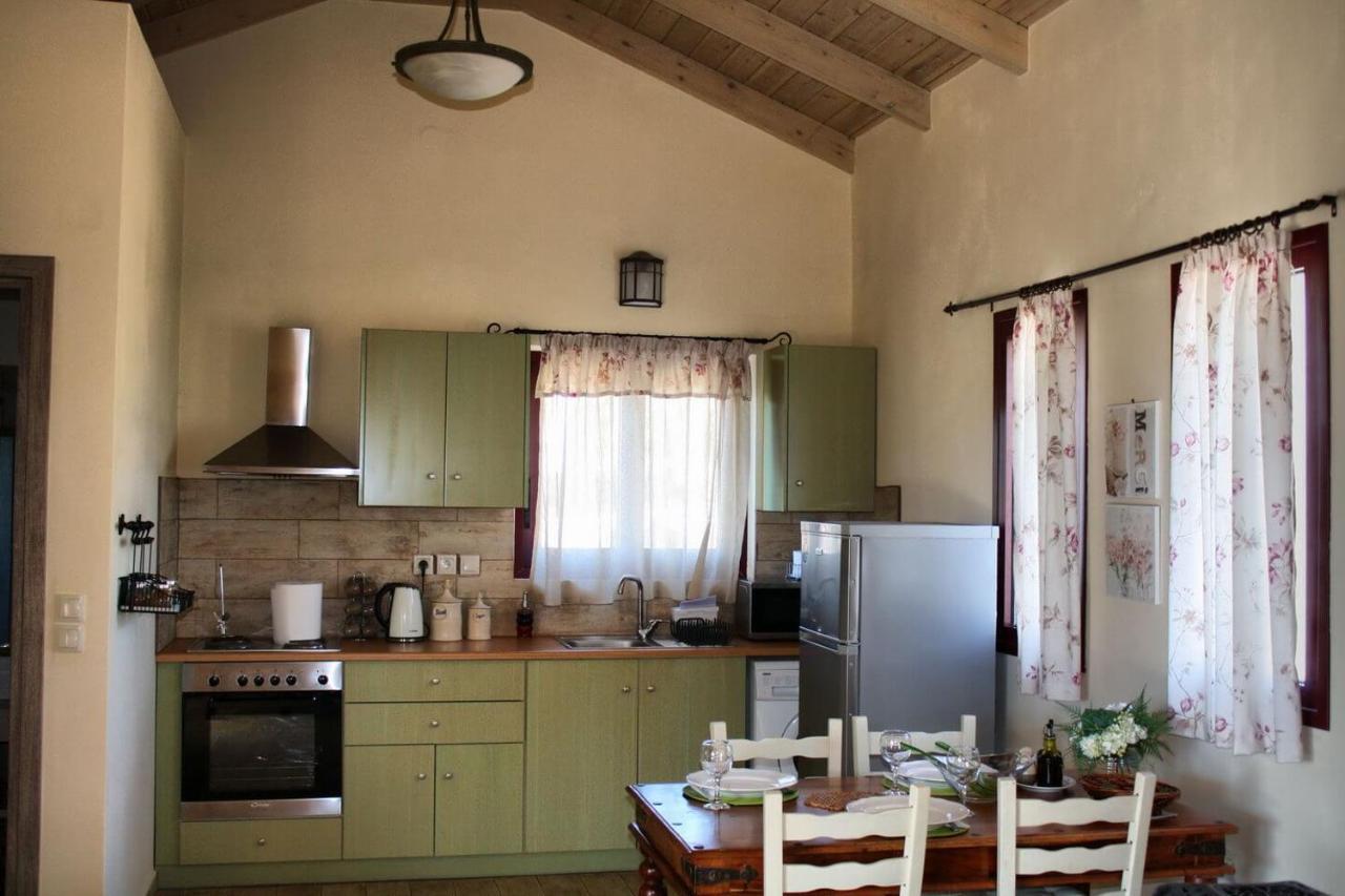 Villa Cottage Kantrillies Fokata Buitenkant foto
