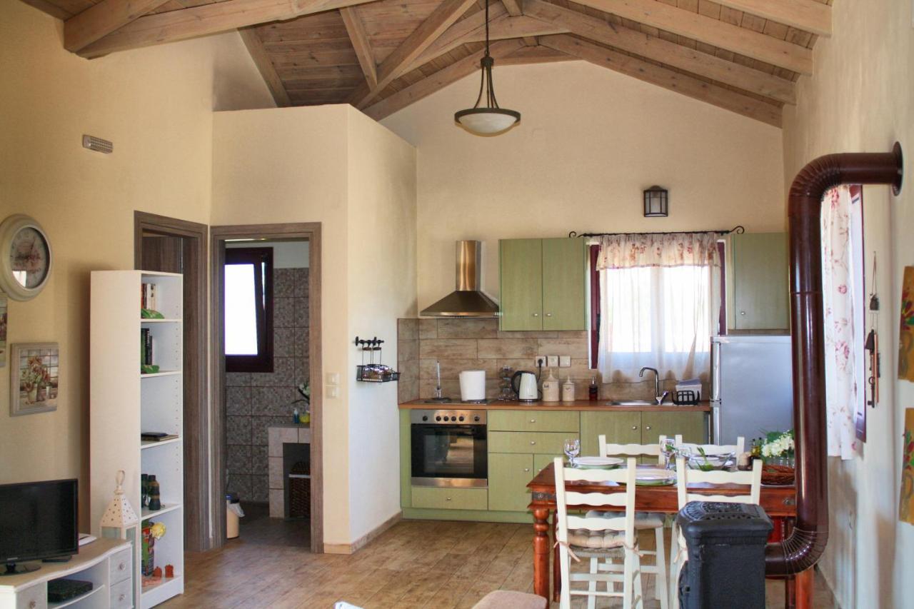 Villa Cottage Kantrillies Fokata Buitenkant foto